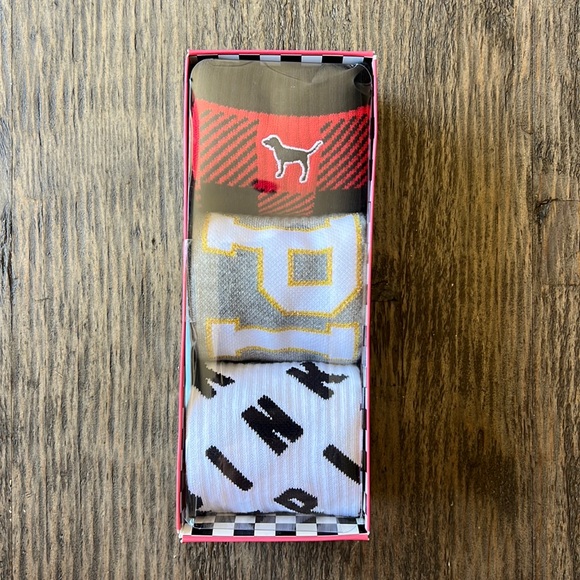 PINK Victoria's Secret Accessories - Pink Victoria Secret 3 pack knee high socks. Plaid/white/gold/black. NWT